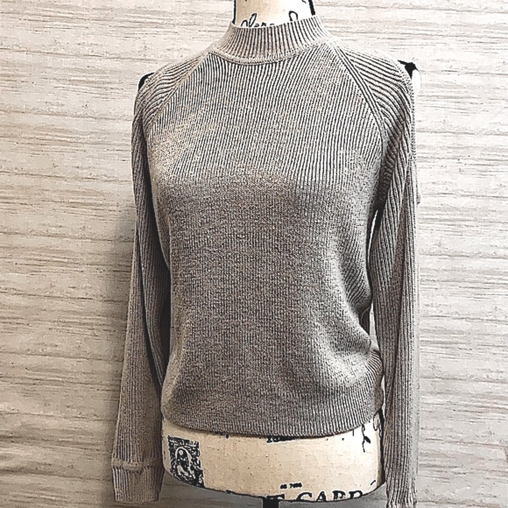 H&M Divided Gray Knitted Cold Shoulder Cardigan Small Women’s Sweater